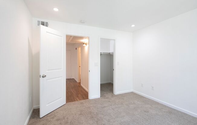 2 beds, 2 baths, 965 sqft, $2,895, Unit 219