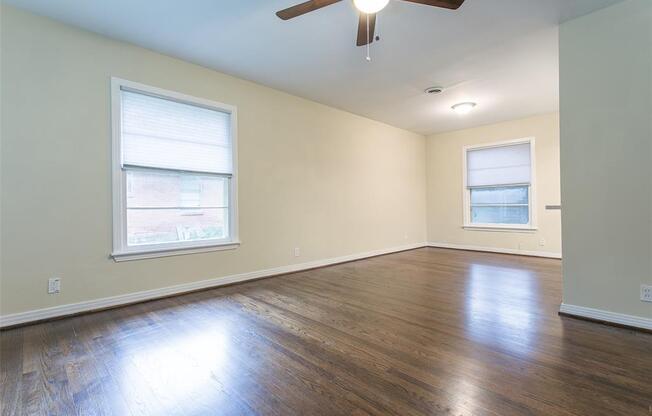 2803 COSTA MESA DR