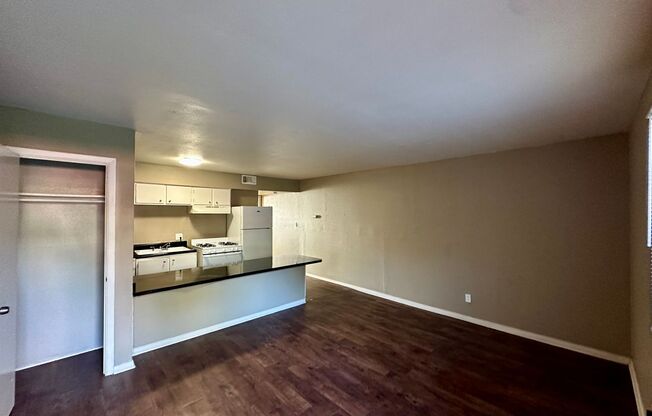 1 bed, 1 bath, 592 sqft, $675, Unit 104E