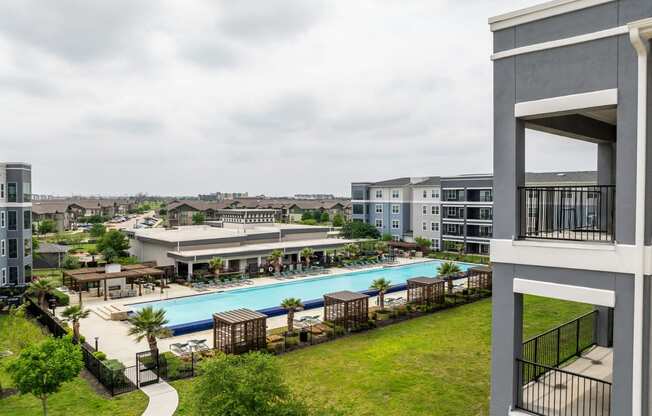 aerial view of the swimming pool at Berkshire Creekside apartments