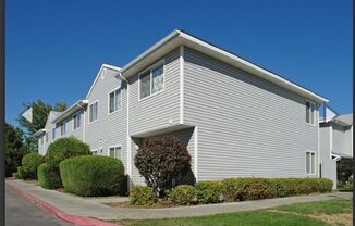 Northwest Pointe Apartments