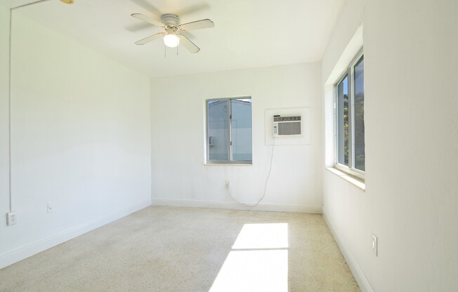 2 beds, 1 bath, 900 sqft, $2,000, Unit SG 550-201