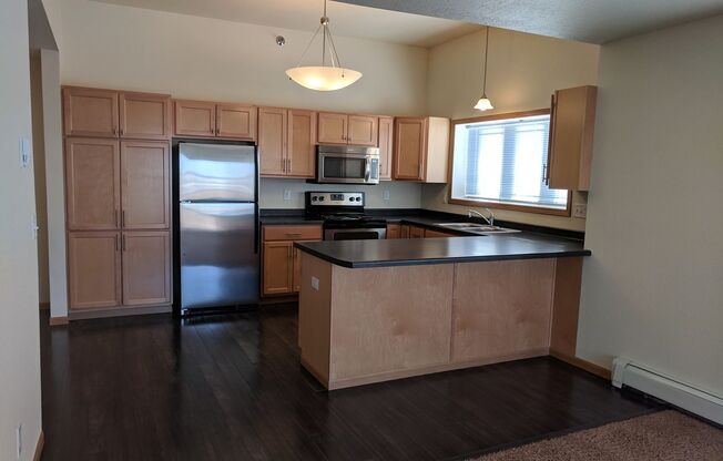 1 bed, 1 bath, 718 sqft, $960, Unit 621-110