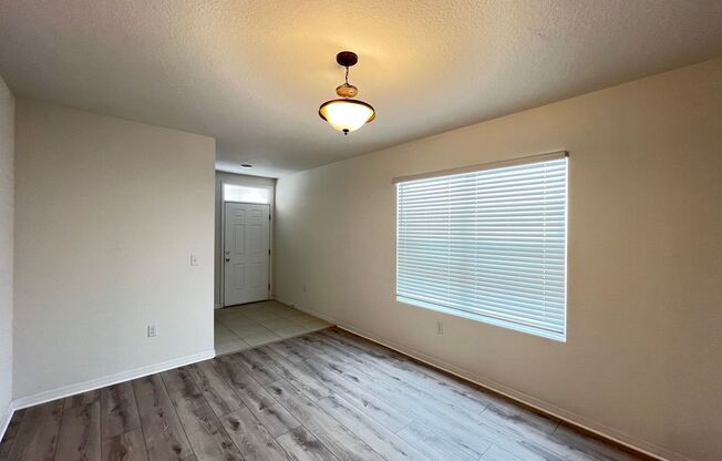 Amazing 3 Bedroom, 2 Bathroom SMART Home in Riverview!!