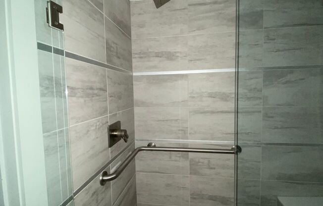 1 bed, 1 bath, 927 sqft, $1,650, Unit 957 Liberty Ave #203