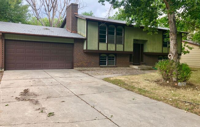 Spacious 4 Bed, 2 Bath House in West Fort Collins!