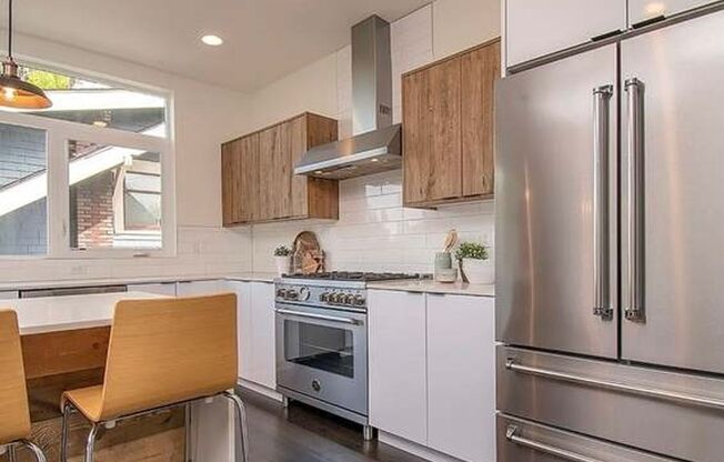 4bd/4ba Townhouse in Queen Anne