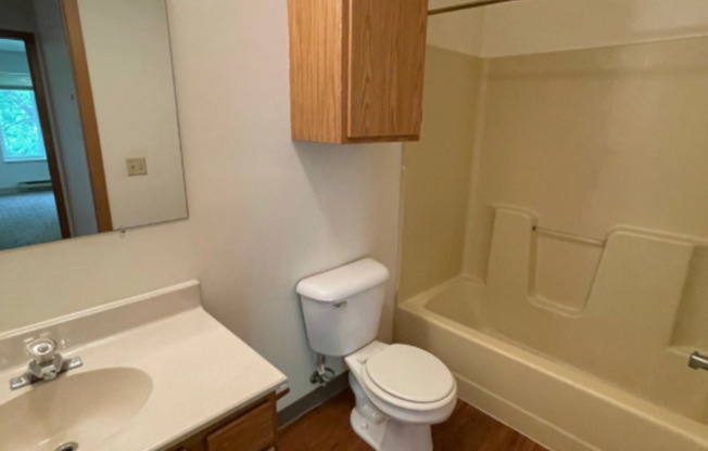 2 beds, 2 baths, 1,040 sqft, $1,075, Unit TE218X-228