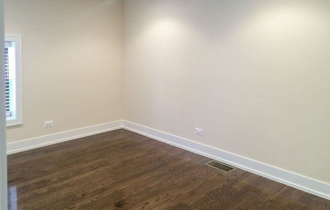 2 beds, 1.5 baths, 1,545 sqft, $3,950, Unit 1210WR-1
