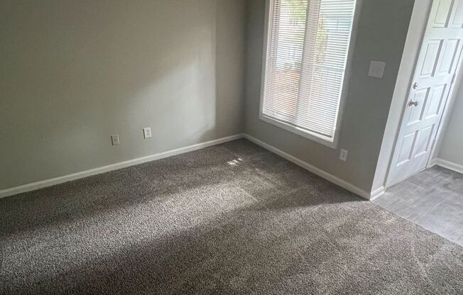 Coveniently Located 1 Bedroom 1 Bath Condo