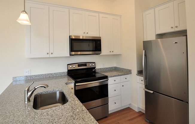 3 beds, 2 baths, 1,500 sqft, $6,000, Unit 1