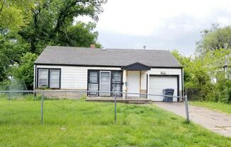 1735 North Chautauqua Street