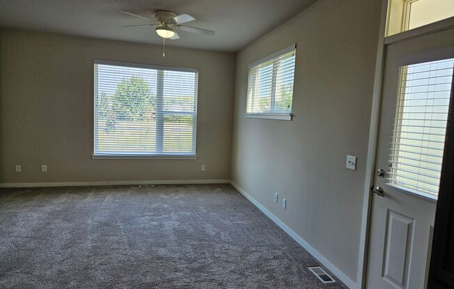 3 beds, 2.5 baths, 1,608 sqft, $2,535, Unit 4979CG