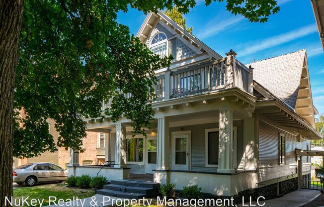 1424 W. 10th Ave.