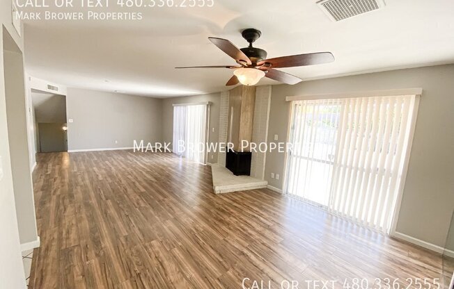 1519 E LAGUNA DR