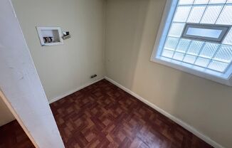 1 bed, 1 bath, $1,095, Unit B