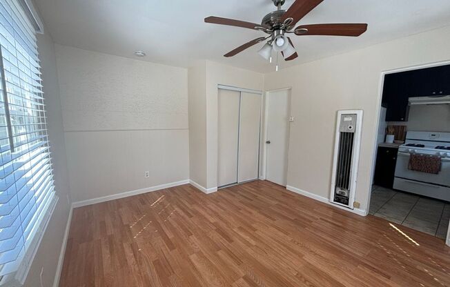 4172-4176 CHEROKEE AVENUE