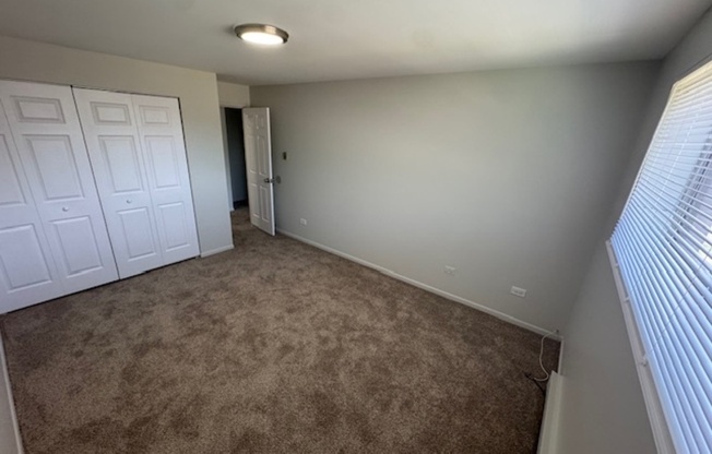 515 E AVE 401