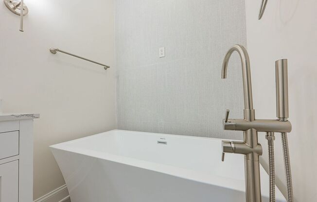 3 beds, 3.5 baths, $3,850
