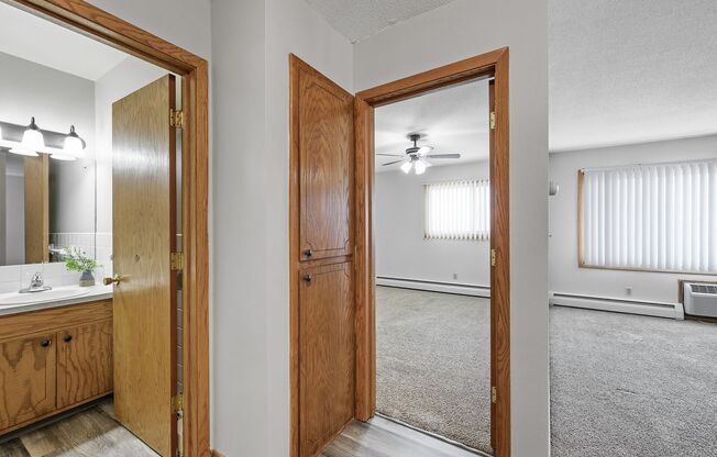 1 bed, 1 bath, 500 sqft, $1,050, Unit 705-203