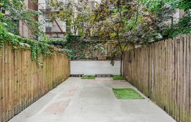 518 E 88 ST