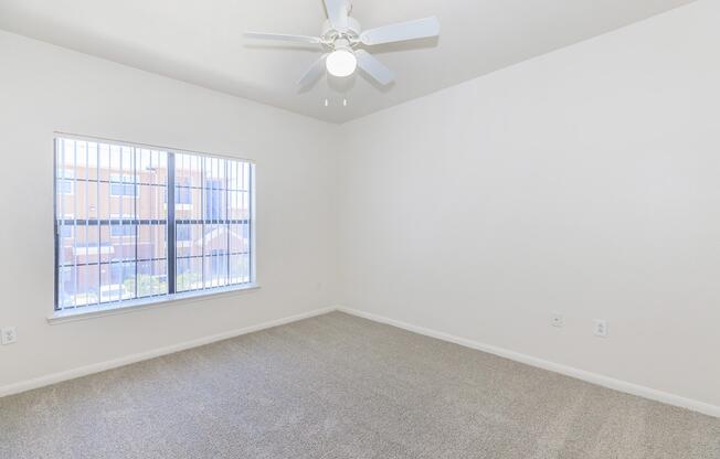 3 beds, 2 baths, 1,261 sqft, $1,495