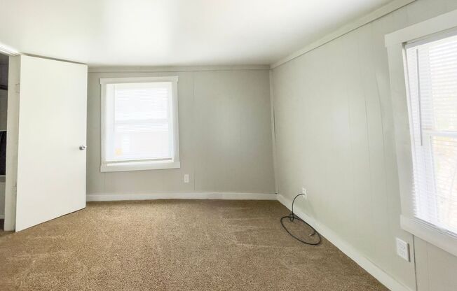 1 bed, 1 bath, 500 sqft, $550, Unit Apt. 2