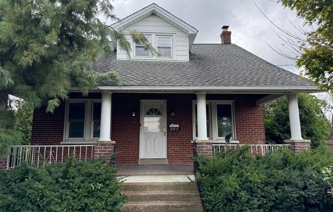 Lansdale Renovated 4 Bedroom Cape with off street parking. $2,900/month