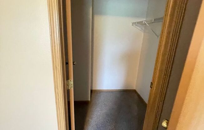 2 beds, 2 baths, 1,050 sqft, $1,410, Unit 1221