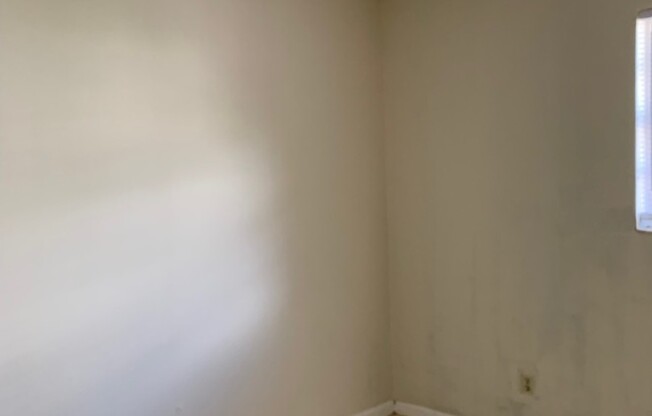 4bed/2bath/2 car garage $1680/month deposit $2500