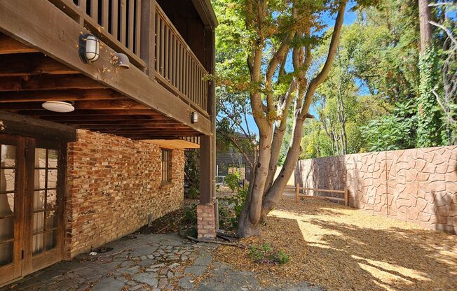 Stunning 1 Bed 2 Bath Naglee Park Home With Scenic Views