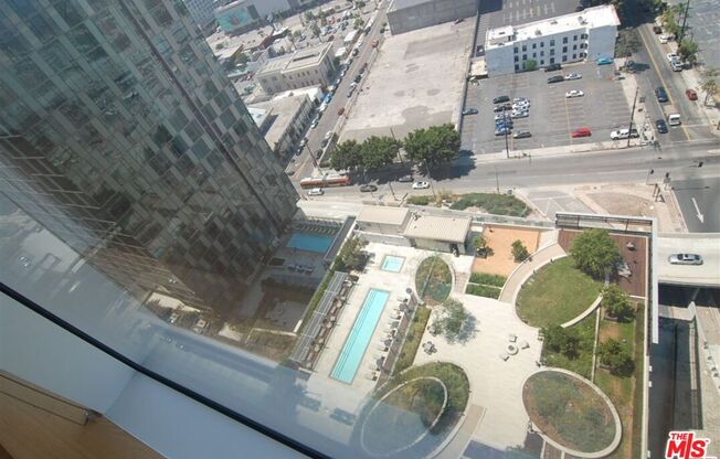 2 beds, 2.5 baths, 1,720 sqft, $5,500, Unit 2406