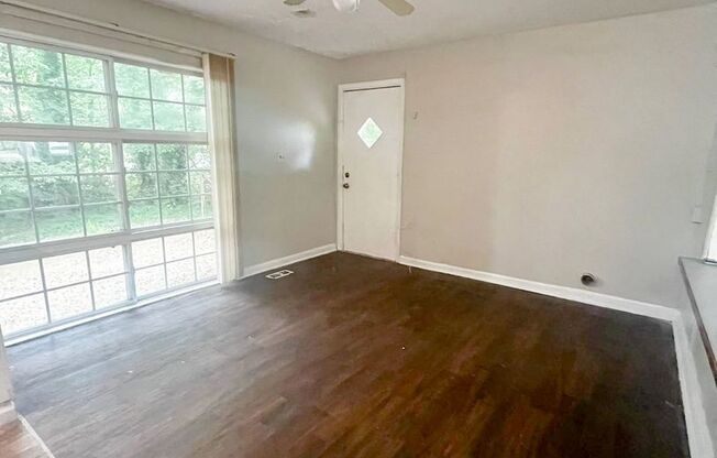 3 beds, 1 bath, $1,500