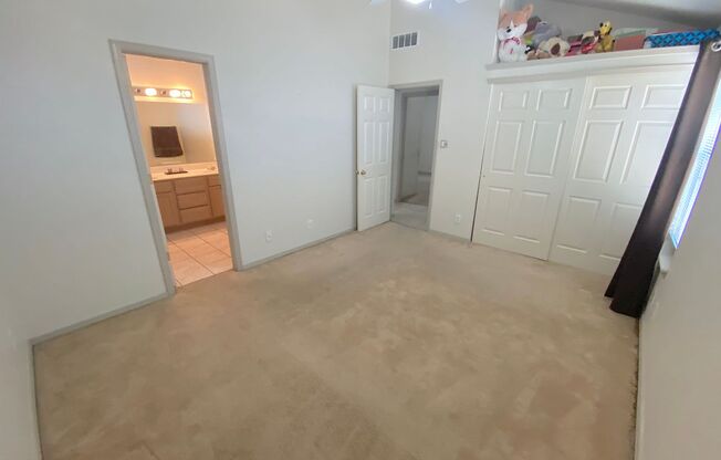 3 beds, 2 baths, $1,435