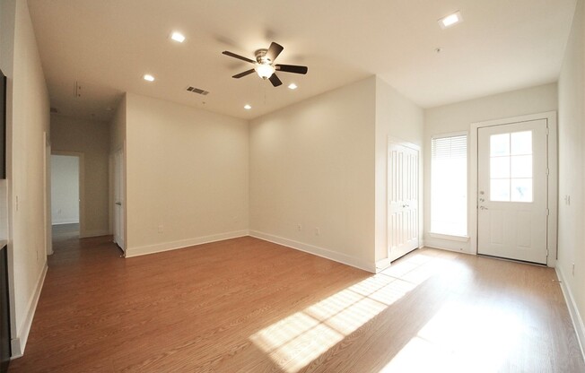 2400 Louis Henna Blvd #303