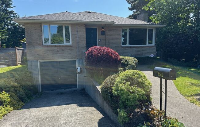 4bd/1.75ba Seattle House