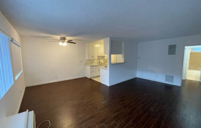 1 bed, 1 bath, $1,975, Unit 10