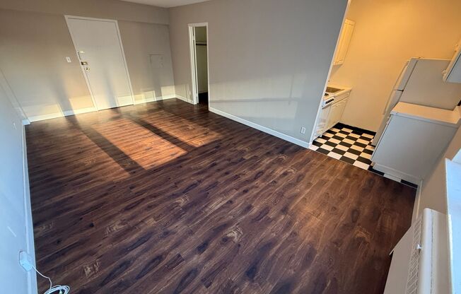 Studio, 1 bath, 400 sqft, $895, Unit #312