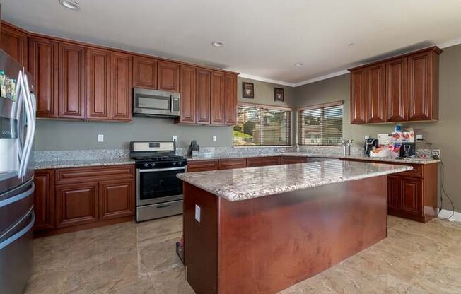 9439 EUCALYPTUS ST