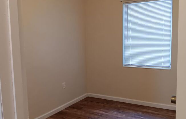 3 beds, 1 bath, $1,500