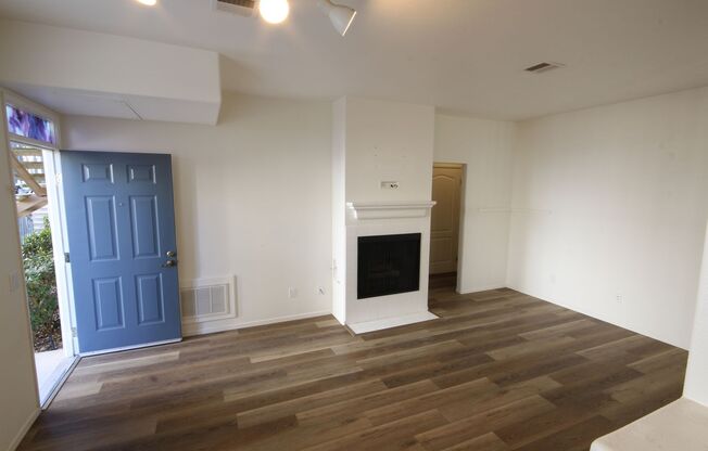 2 beds, 2 baths, $3,100, Unit UNIT 163