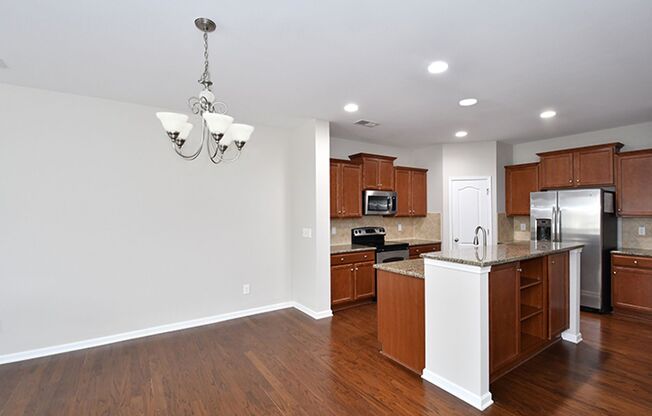 8204 Viewpoint Lane Professionally Managed by Select Real Estate