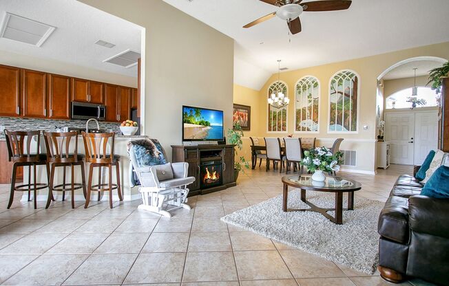 442 HOME GRV DR