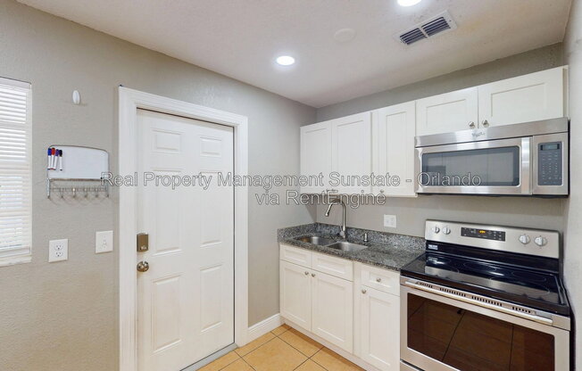 214 WOODMERE BLVD