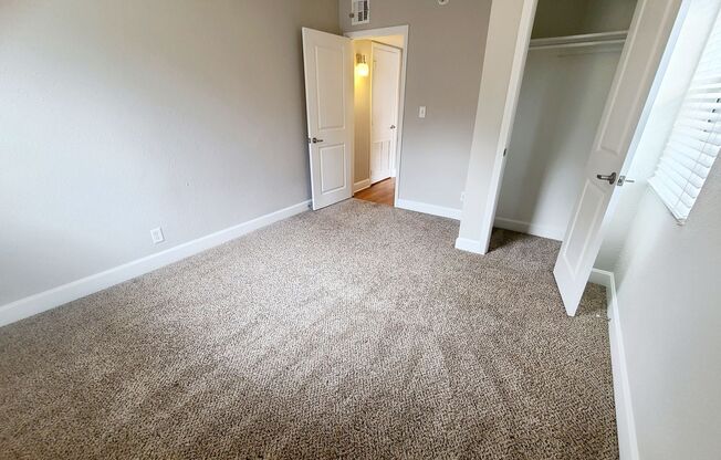 1 bed, 1 bath, 611 sqft, $1,150, Unit 4440-304