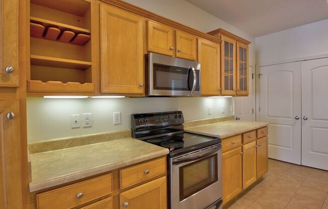 3 beds, 2 baths, 1,750 sqft, $2,266