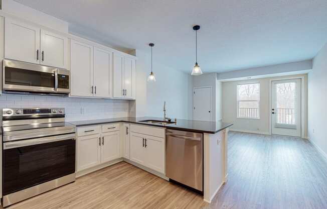 Large Kitchen Area at Shady Oak Crossing, Minnesota