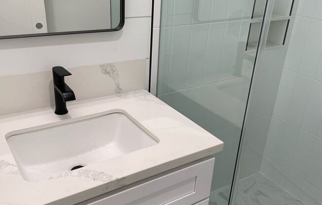 Studio, 1 bath, 350 sqft, $1,995