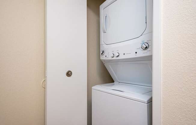 Caldera at Sunnybrook | Washer and Dryer