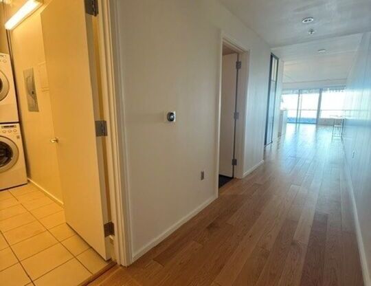 1 bed, 1 bath, 1,040 sqft, $3,000, Unit 418
